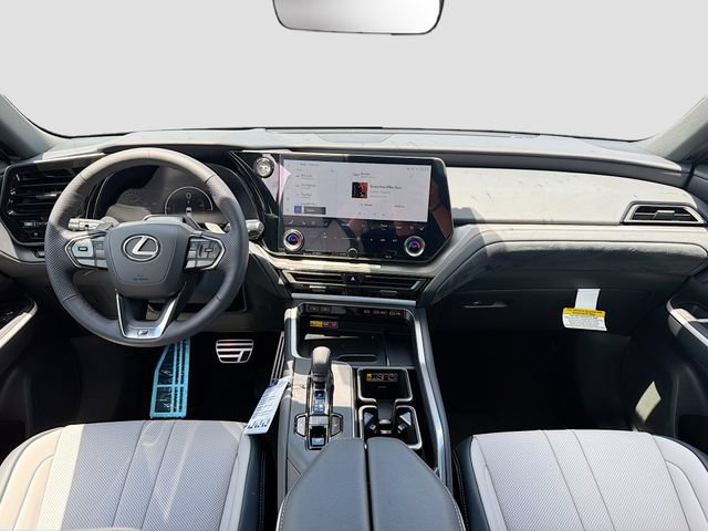 New 2026 Lexus TX 500h AWD image 17