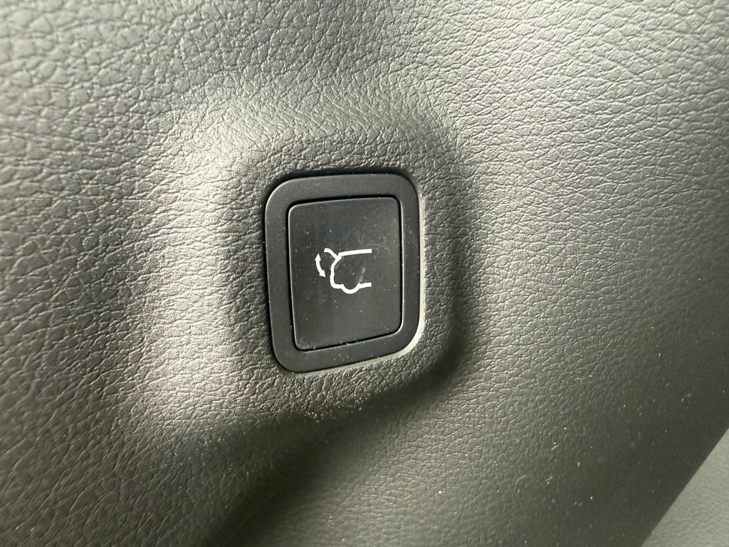 Used 2023 Jeep Compass High Altitude w/ Driver Assist Group I AWD/4WD image 21