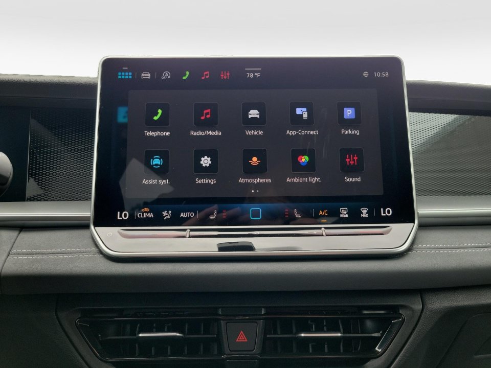 New 2026 Volkswagen Tiguan SE R-Line FWD image 17