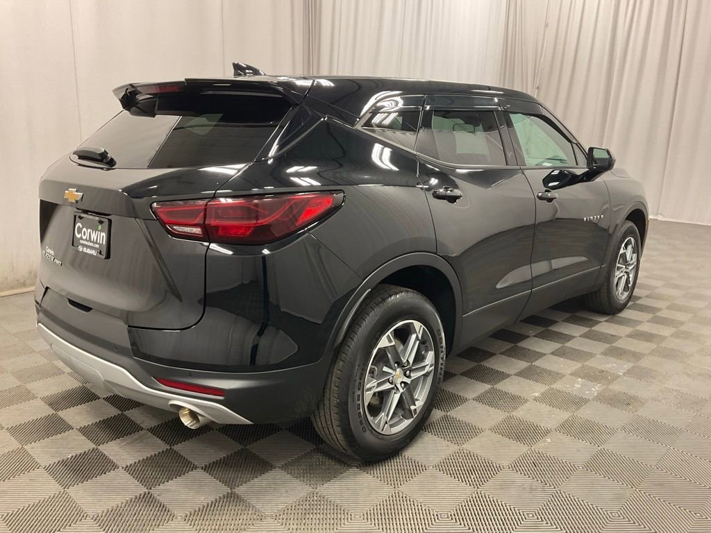 Used 2023 Chevrolet Blazer LT w/ Driver Confidence Package image 7