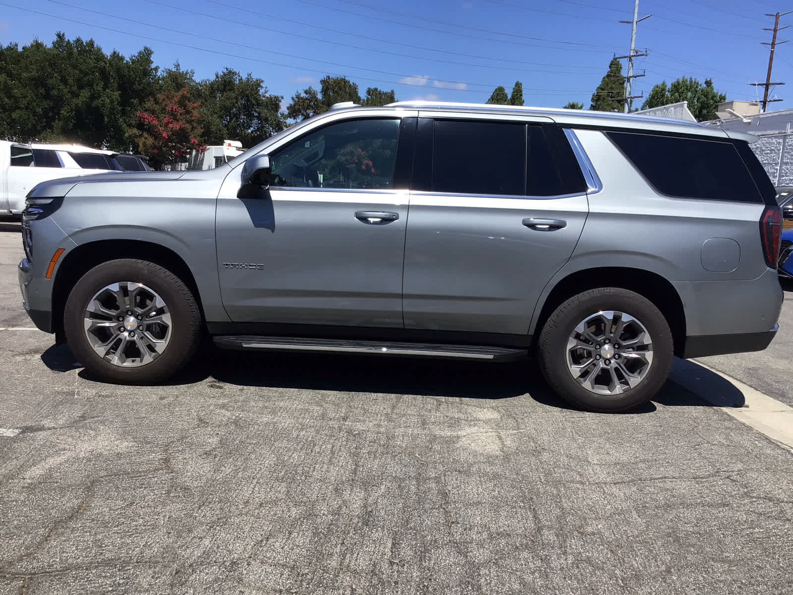 Used 2026 Chevrolet Tahoe LS w/ LPO, Get Active Package AWD/4WD image 7