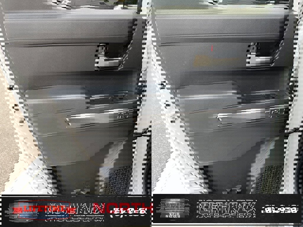 Used 2024 Toyota Tacoma TRD Off-Road image 15