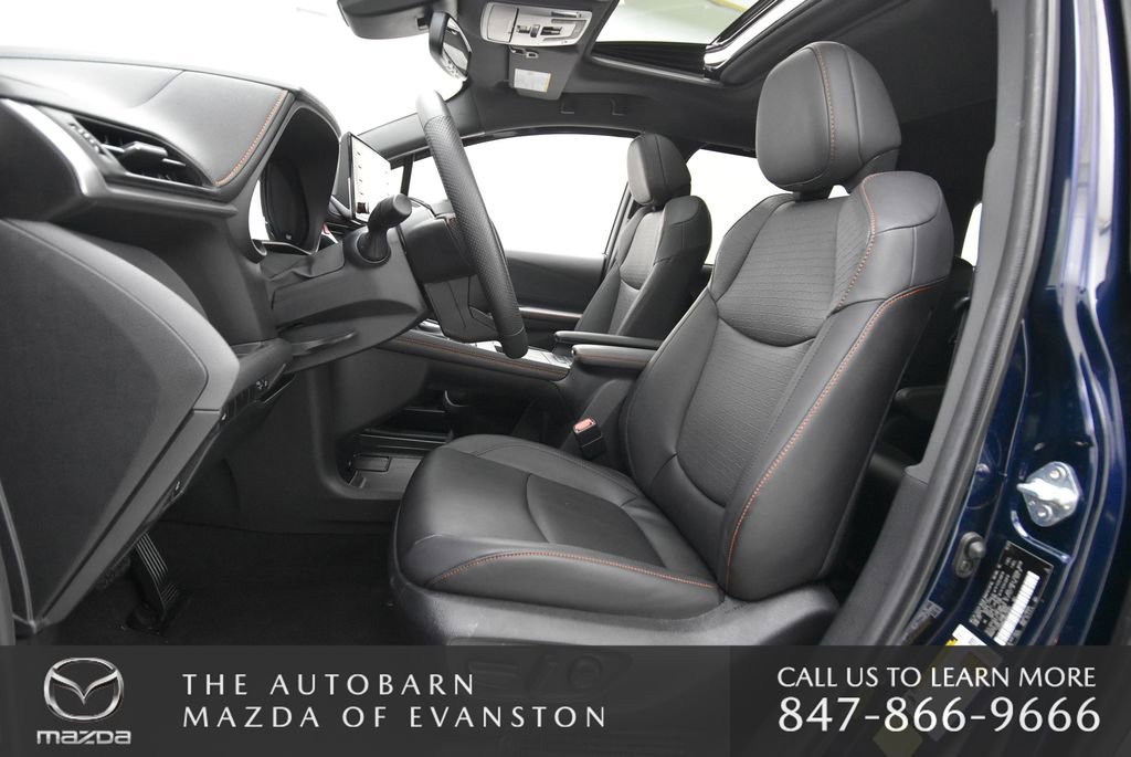 Used 2024 Toyota Sienna XSE AWD/4WD image 23