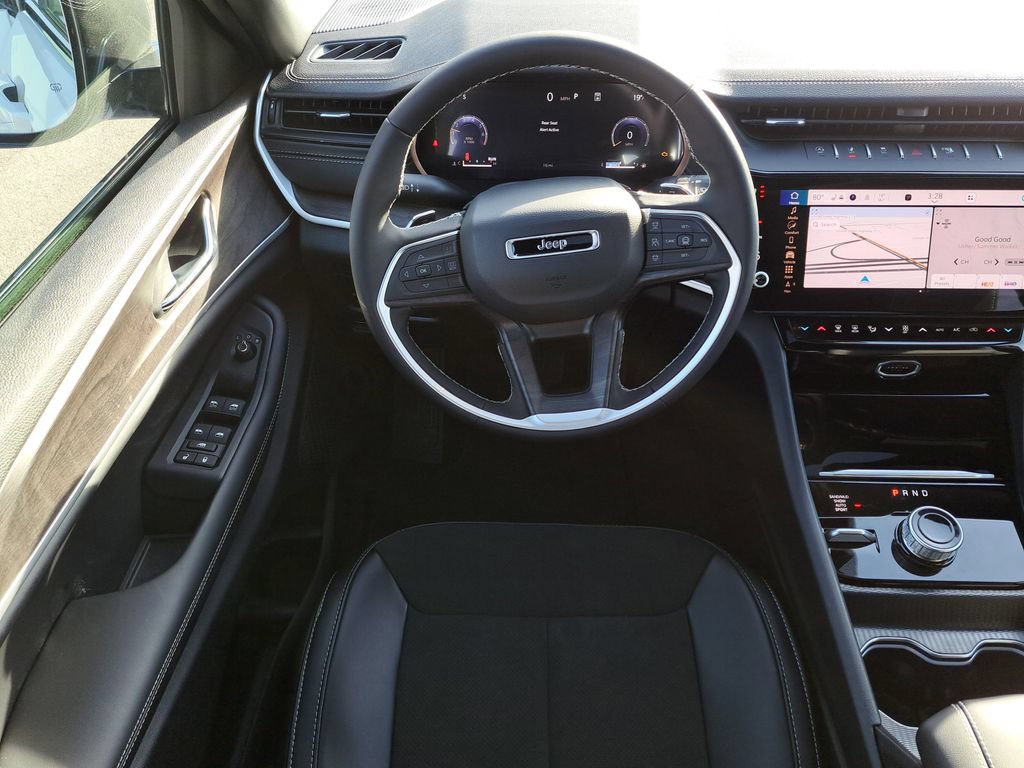 New 2026 Jeep Grand Cherokee Altitude AWD/4WD image 12