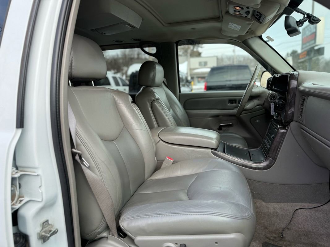 Used 2006 GMC Yukon XL Denali image 15