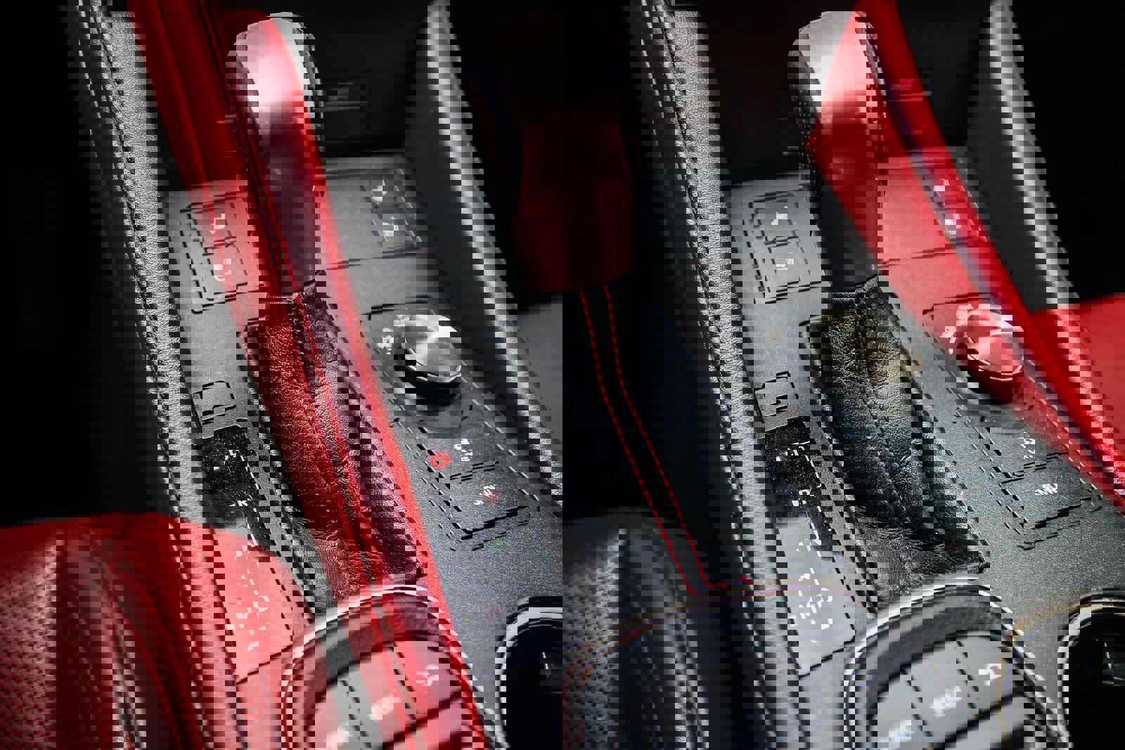 Used 2016 Lexus RC 200t image 23