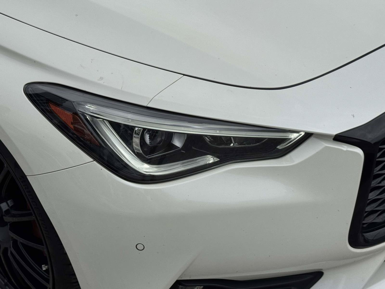 Used 2019 INFINITI Q60 Red Sport 400 AWD/4WD image 7