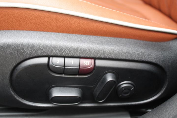 Used 2022 MINI Cooper Clubman John Cooper Works image 15