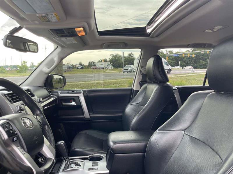 Used 2018 Toyota 4Runner Limited AWD/4WD image 67