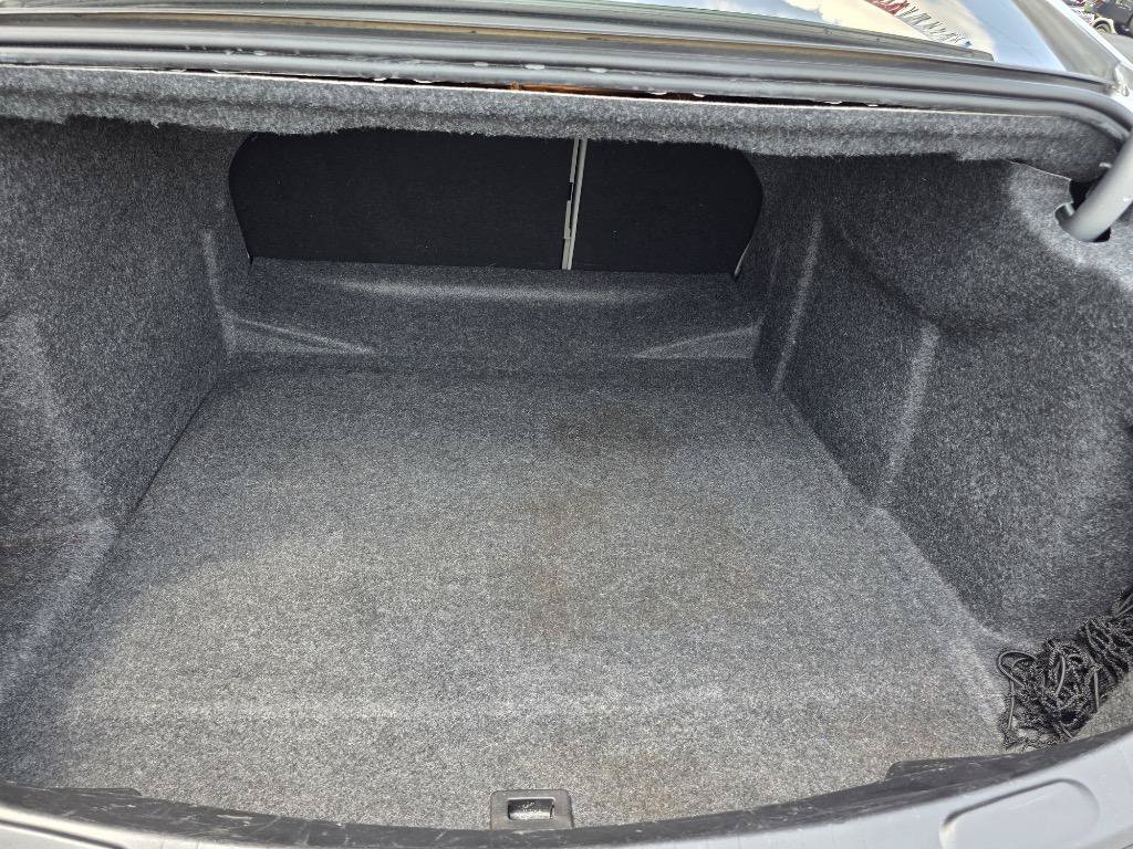 Used 2016 Chevrolet Impala LTZ FWD image 27