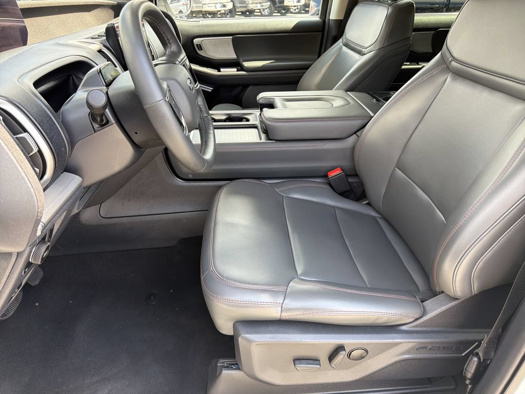 Used 2025 Ford Expedition Max Active AWD/4WD image 9