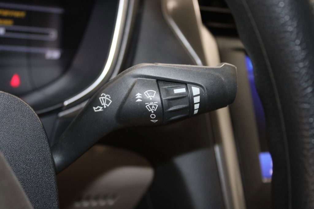 Certified 2020 Ford Fusion SE FWD image 36