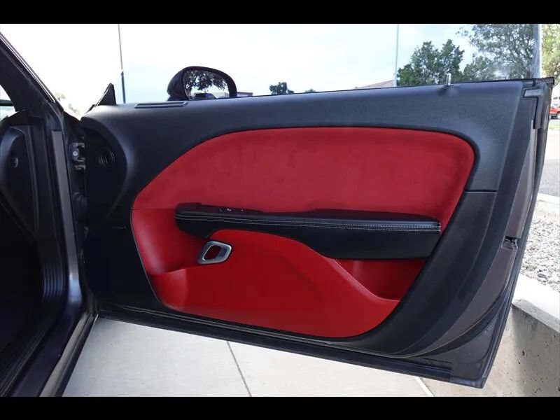 Used 2016 Dodge Challenger SRT RWD image 10