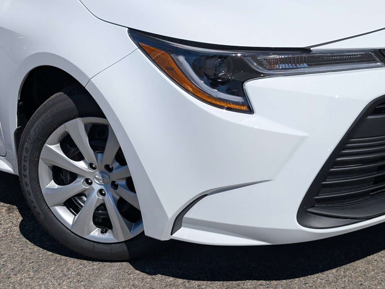 Used 2026 Toyota Corolla LE image 10