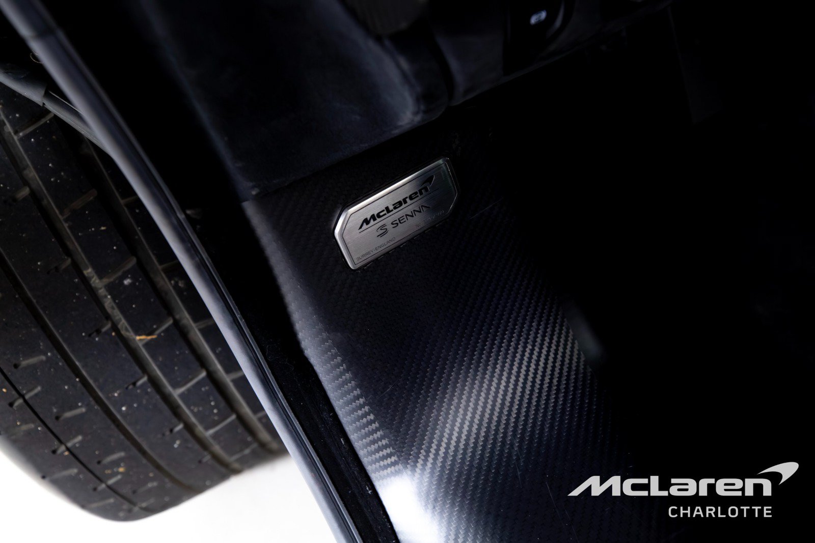 Used 2019 McLaren Senna RWD image 34