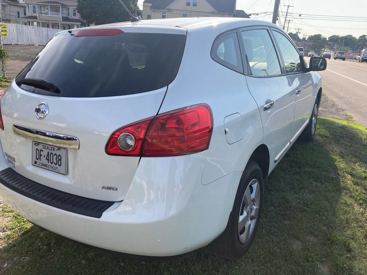 Used 2015 Nissan Rogue S AWD/4WD image 5