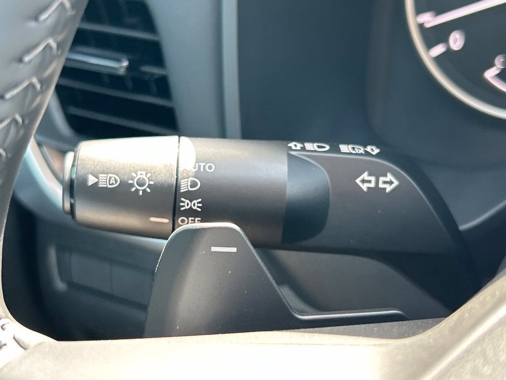 Used 2026 Nissan Rogue SV FWD image 28