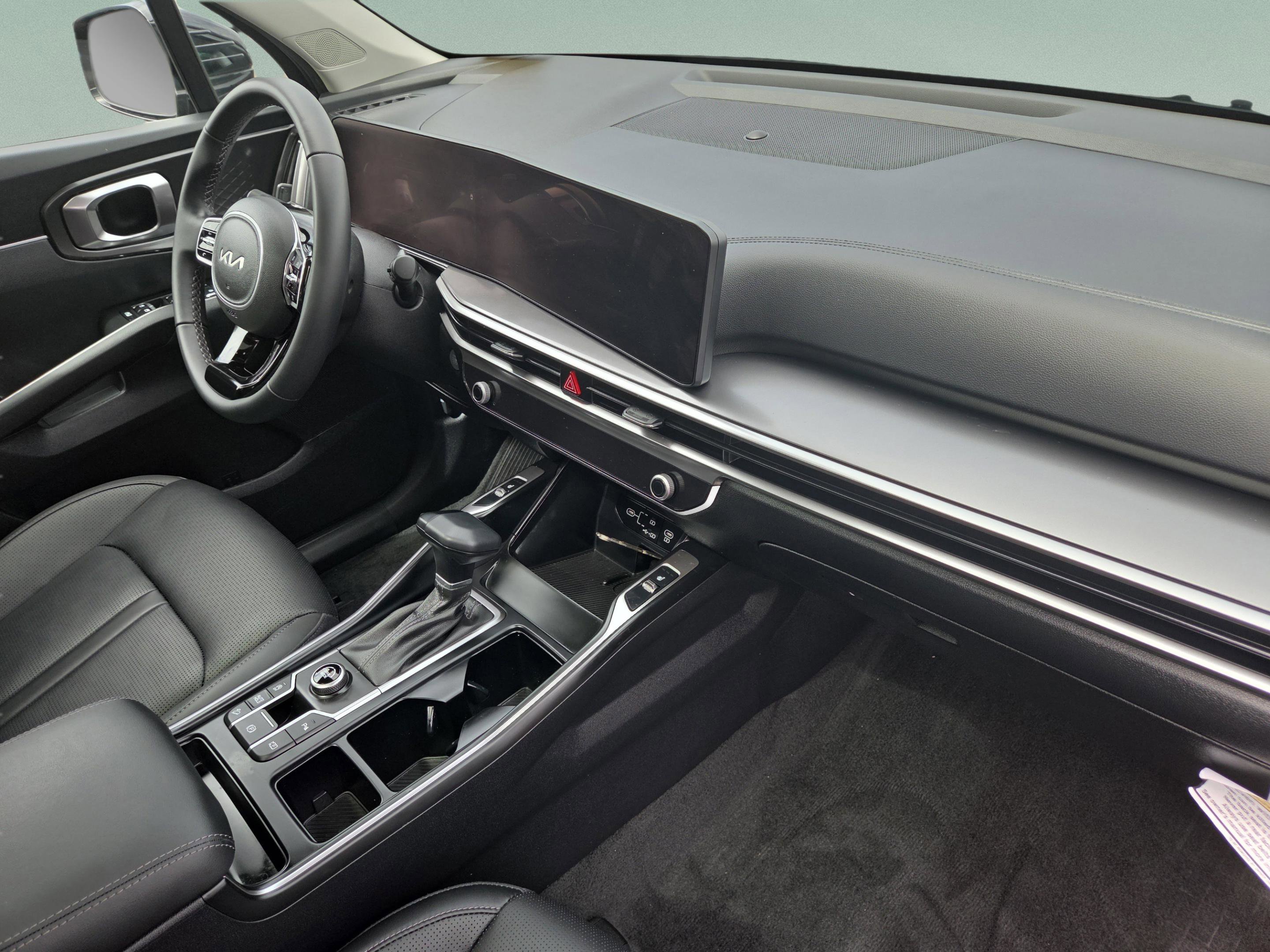 Used 2025 Kia Sorento S w/ Panoramic Sunroof Package FWD image 35