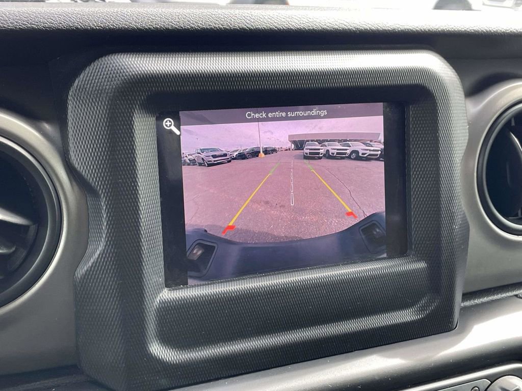 Used 2021 Jeep Gladiator Sport image 35