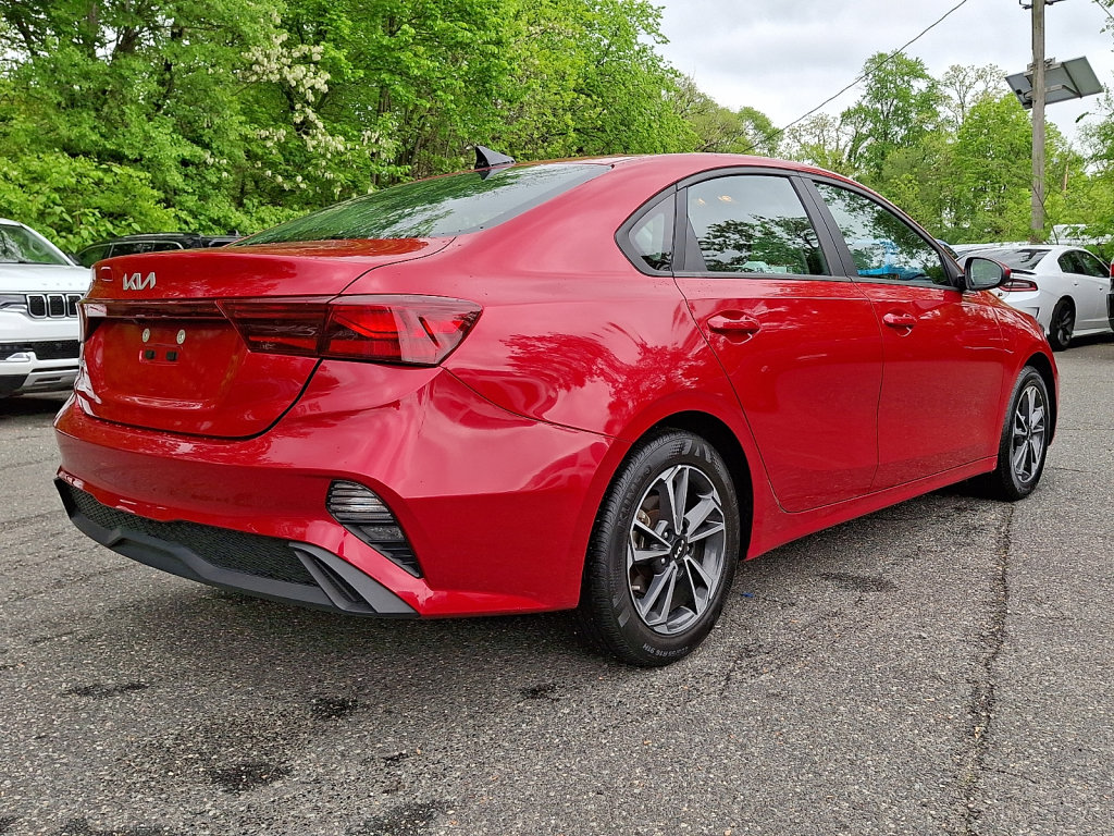 Used 2024 Kia Forte LXS FWD image 5