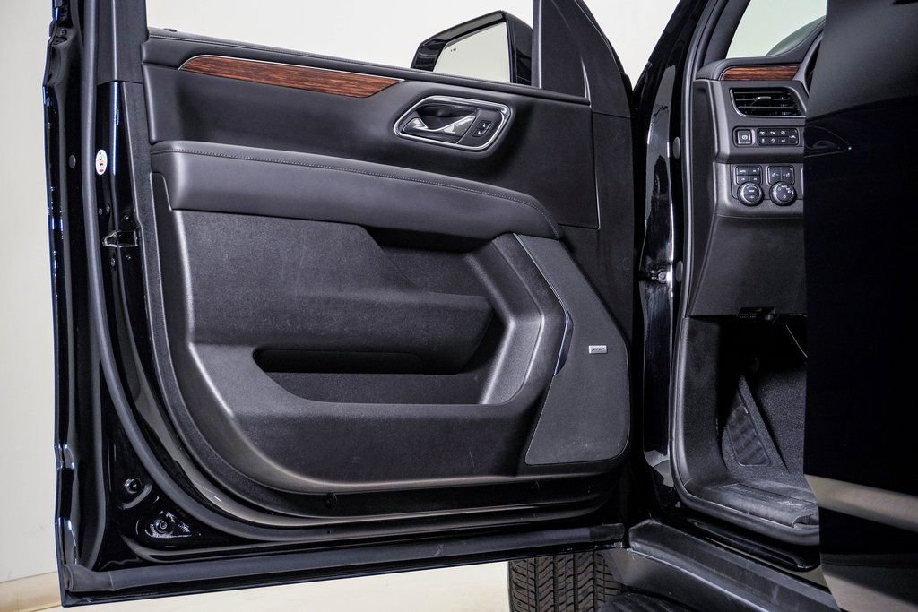 Used 2023 Chevrolet Tahoe High Country w/ Advanced Technology Package image 28