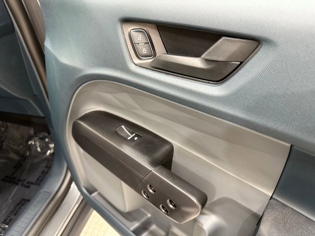 New 2025 Ford Maverick XL image 21