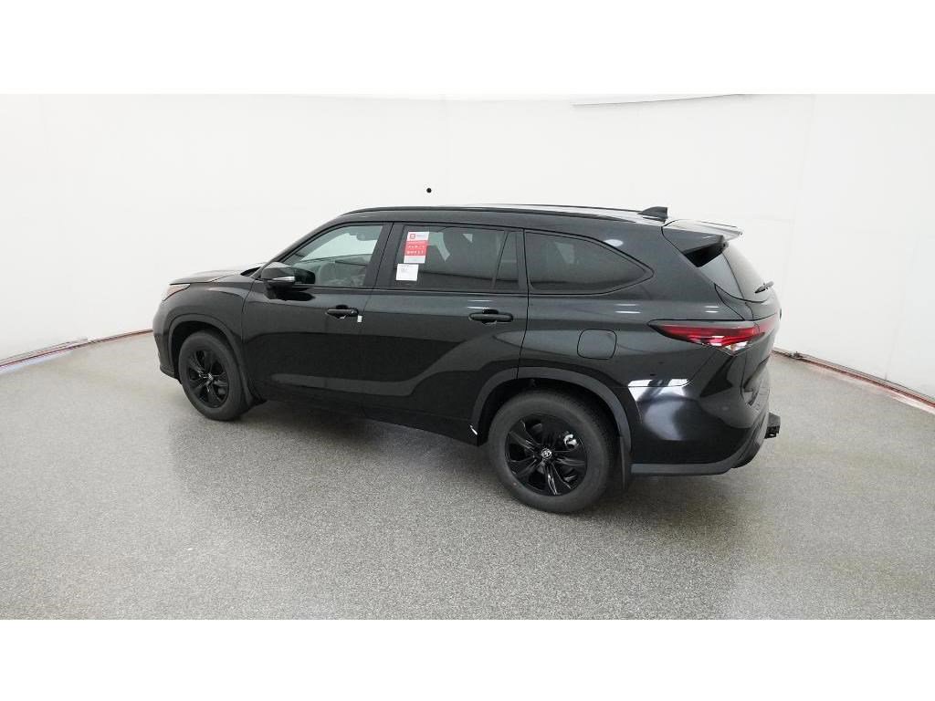 New 2025 Toyota Highlander XLE image 5