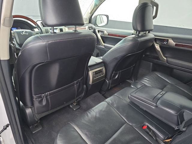 Used 2010 Lexus GX 460 image 40