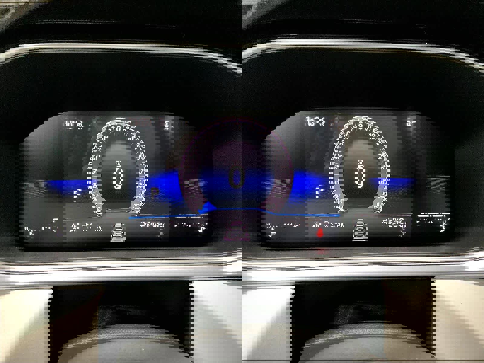 New 2026 Volkswagen Taos SE image 18