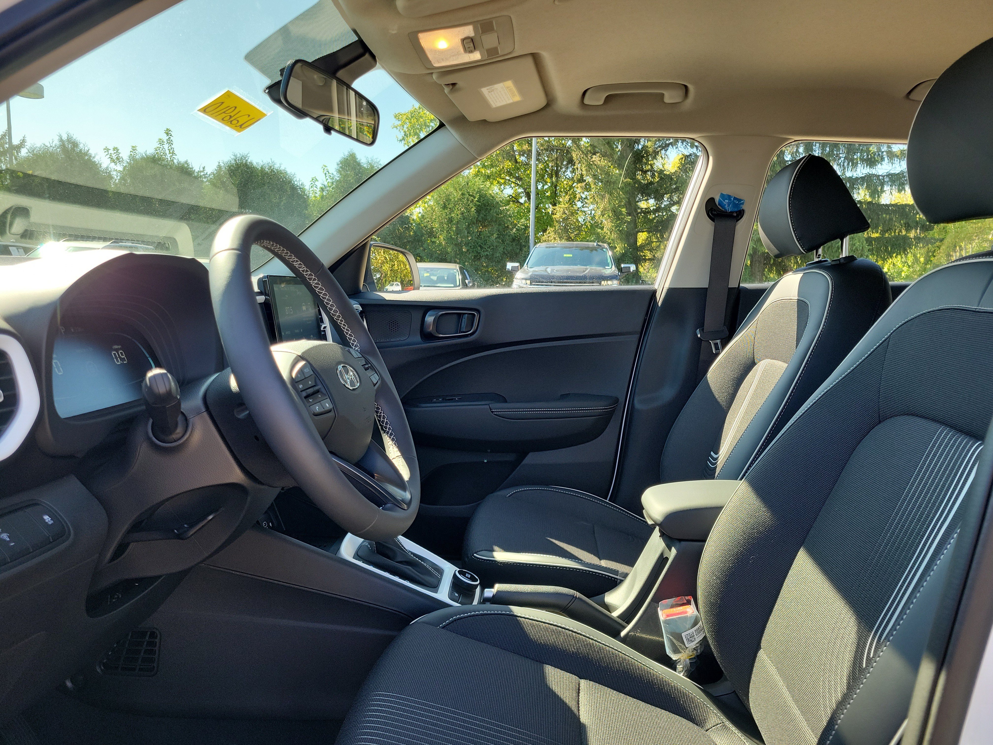 New 2026 Hyundai Venue SEL FWD image 15