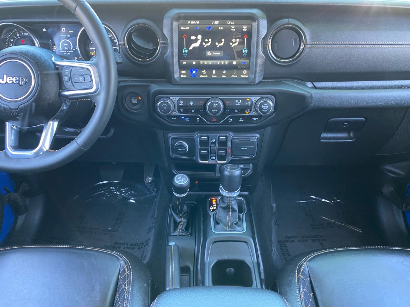 Used 2023 Jeep Wrangler Unlimited Sahara AWD/4WD image 11