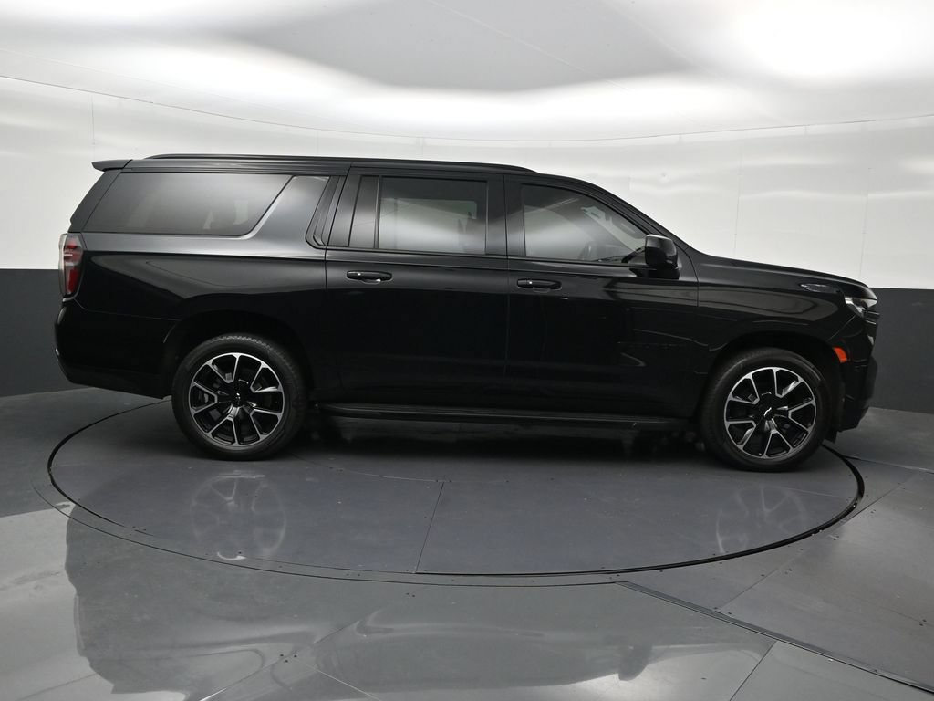 Used 2021 Chevrolet Suburban RST w/ Rear Media and Nav Package RWD image 7