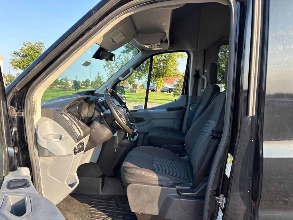 Used 2017 Ford Transit 350 XLT RWD image 16