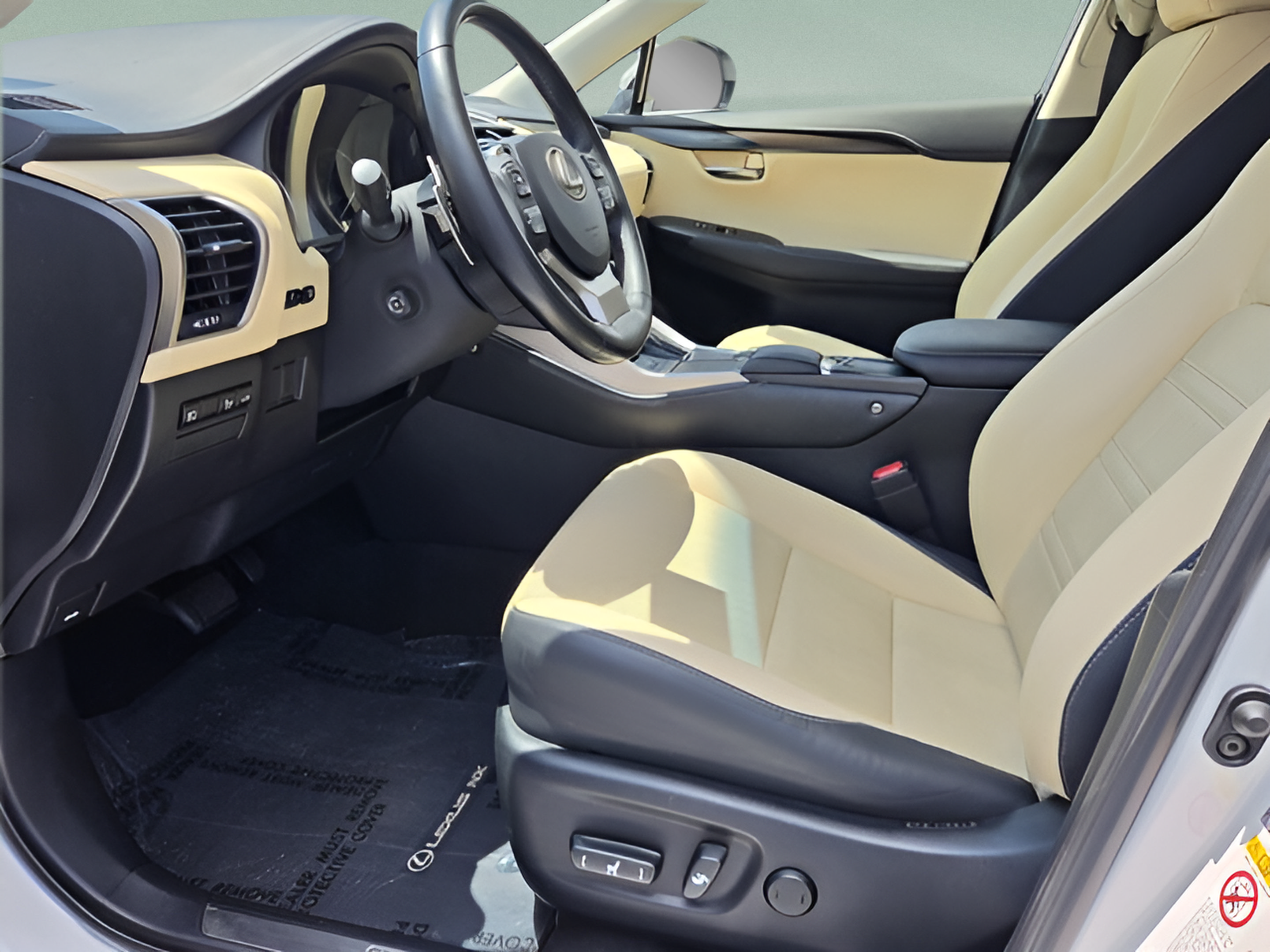 Used 2018 Lexus NX 300h AWD w/ Premium Package image 10
