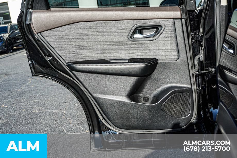 Used 2023 Nissan Rogue SV FWD image 47