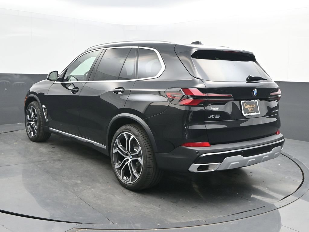 New 2026 BMW X5 sDrive40i w/ Parking Assistance Package RWD image 3