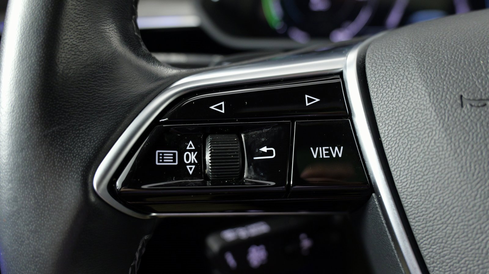 Used 2023 Audi e-tron Prestige w/ Prestige Package image 49