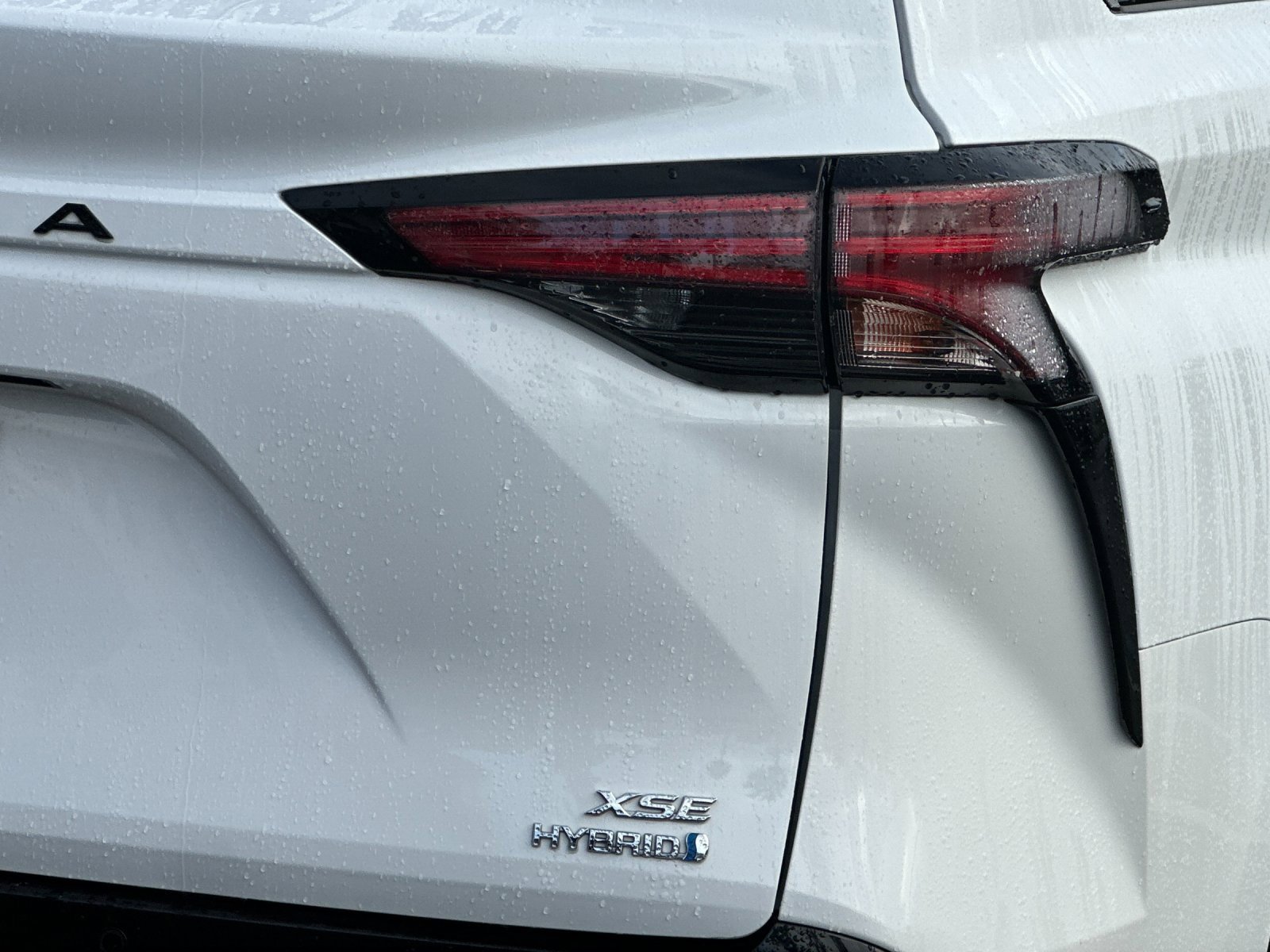 Used 2022 Toyota Sienna XSE image 23