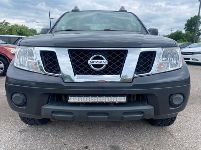 Used 2012 Nissan Frontier SV AWD/4WD image 2