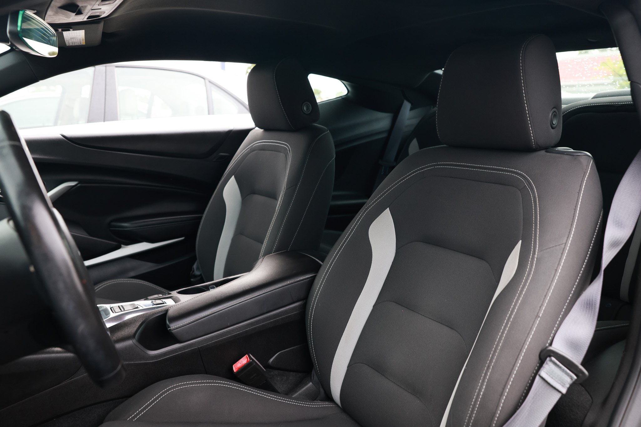 Used 2017 Chevrolet Camaro LT w/ RS Package RWD image 10
