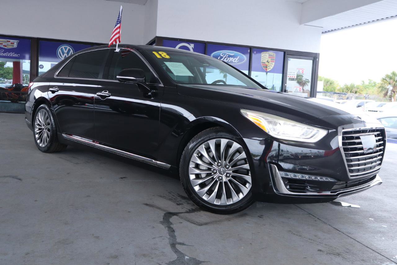 Used 2018 Genesis G90 3.3T Premium RWD image 3