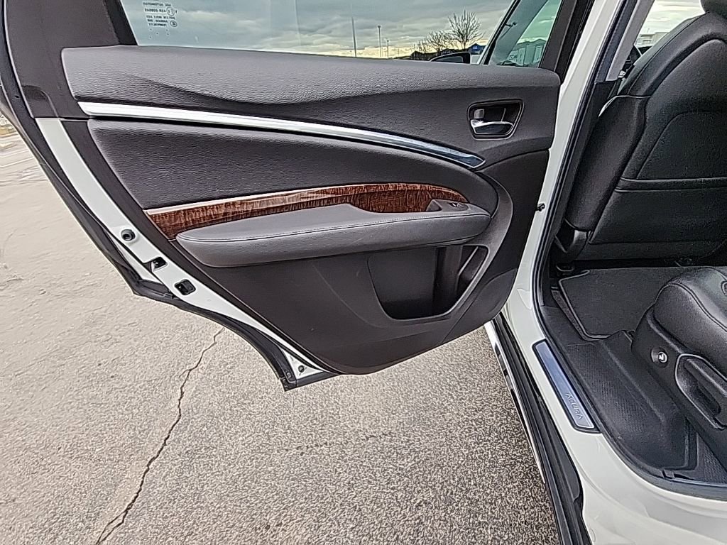 Used 2019 Acura MDX SH-AWD image 25