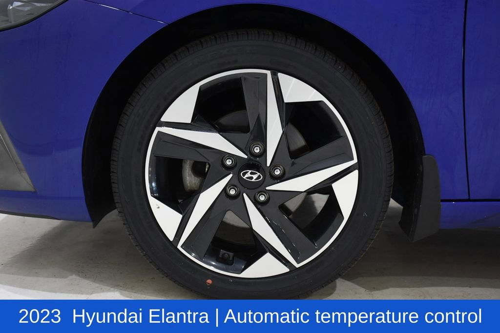 Used 2023 Hyundai Elantra Limited FWD image 6