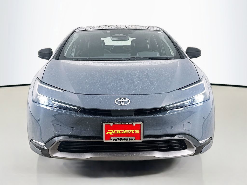 Used 2024 Toyota Prius XLE AWD/4WD video 2