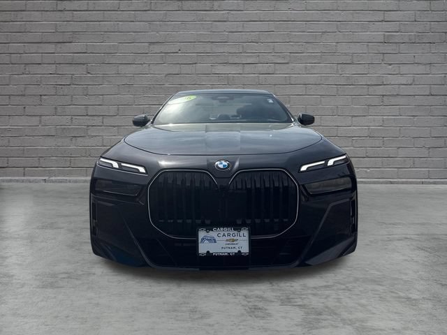 Used 2026 BMW 740i xDrive AWD/4WD image 2