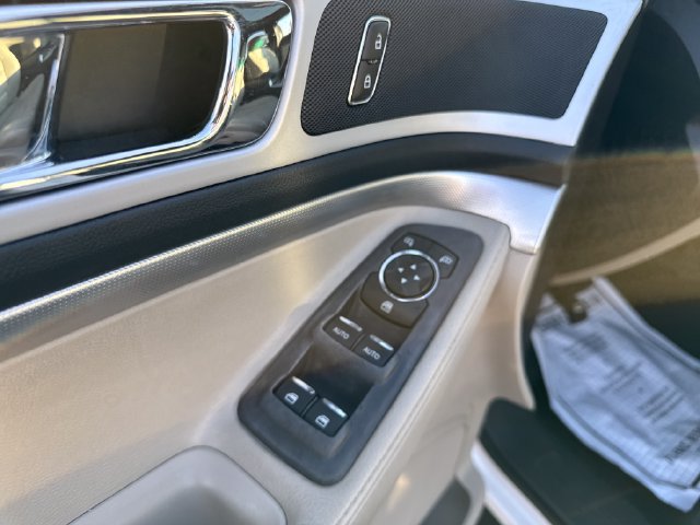 Used 2013 Ford Explorer XLT AWD/4WD image 13