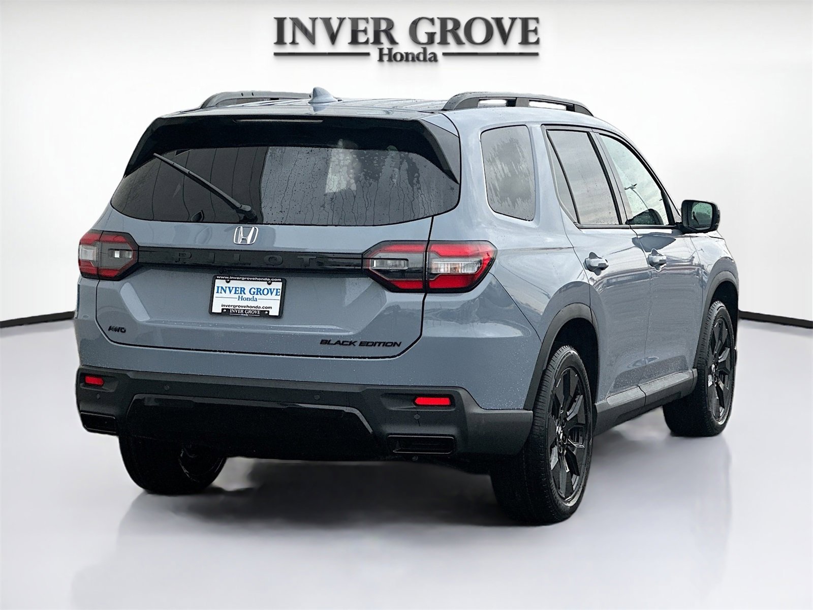 New 2026 Honda Pilot Black Edition image 2