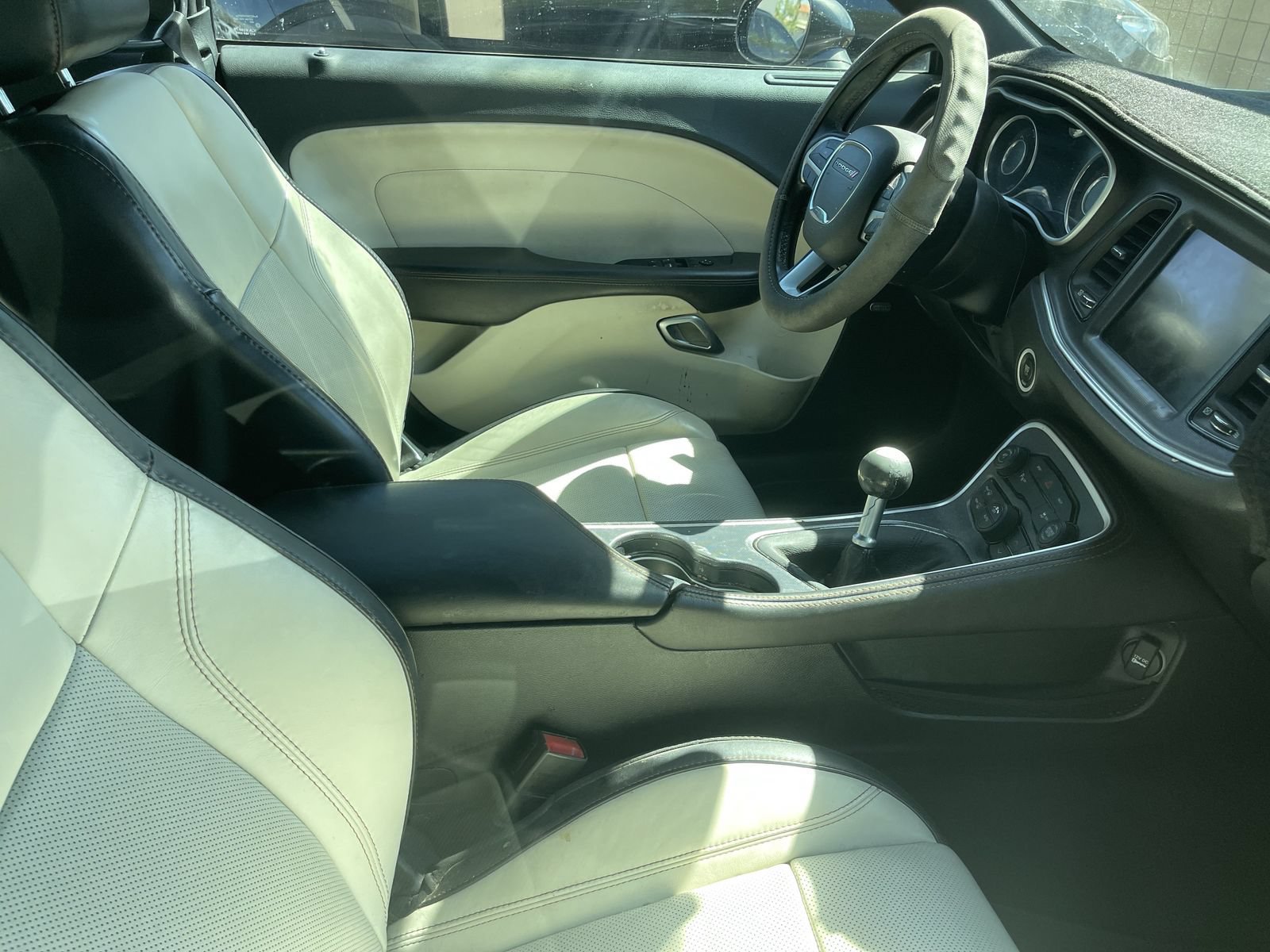 Used 2015 Dodge Challenger R/T Plus RWD image 7