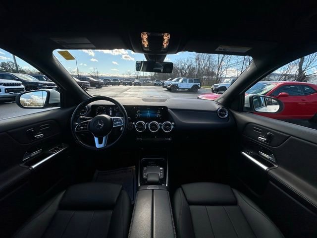 Used 2023 Mercedes-Benz GLA 250 4MATIC image 2