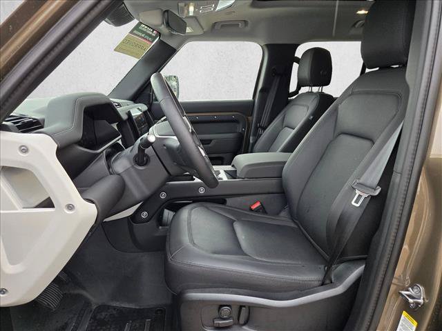 Certified 2025 Land Rover Defender 110 S AWD/4WD image 17
